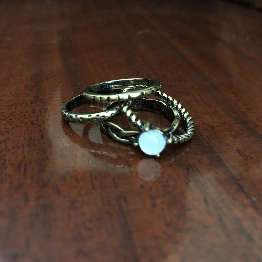 set of rings